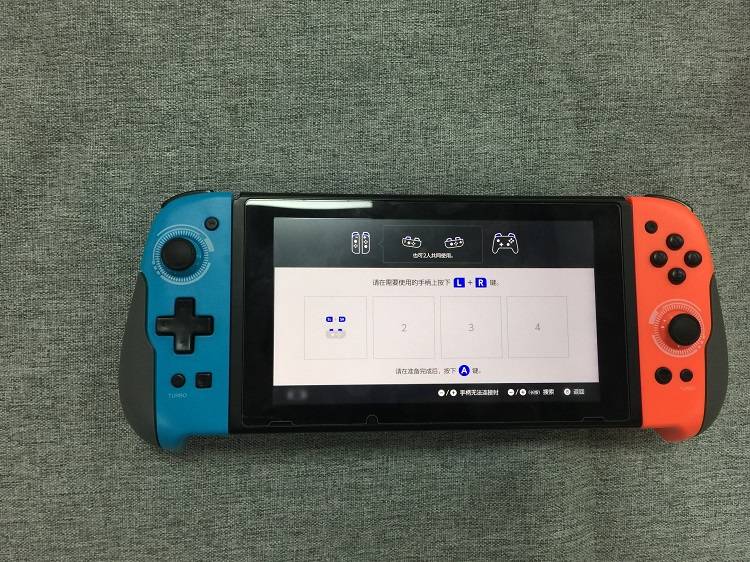 拿到全新的Switch 2,满心欢喜地按下手柄按键,屏幕却毫无反应,反而是手柄自顾自地闪起了灯。那一瞬间,你是不是有点懵,这是坏了,还是我无意间开启了什么隐藏模式?