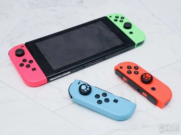 Switch 2外包装哪个版本更值得收藏？实拍对比与选购建议